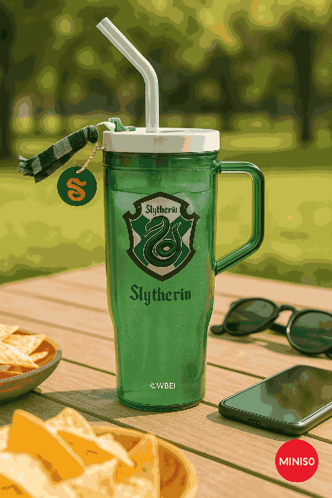 Harry Potter Plastic Tumbler With Straw(1250ML)(Green)