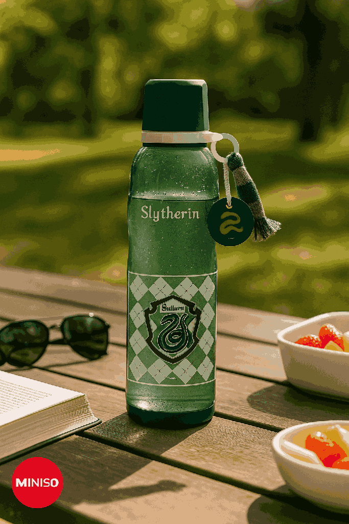 Harry Potter Plastic Tumbler With Straw(750ML)(Green)