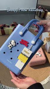 Snoopy Collection Holes Small Handheld Bag (Blue) Miniso